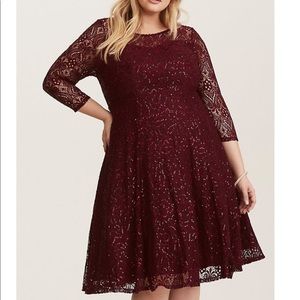 Elegant Lace Burgundy Dress